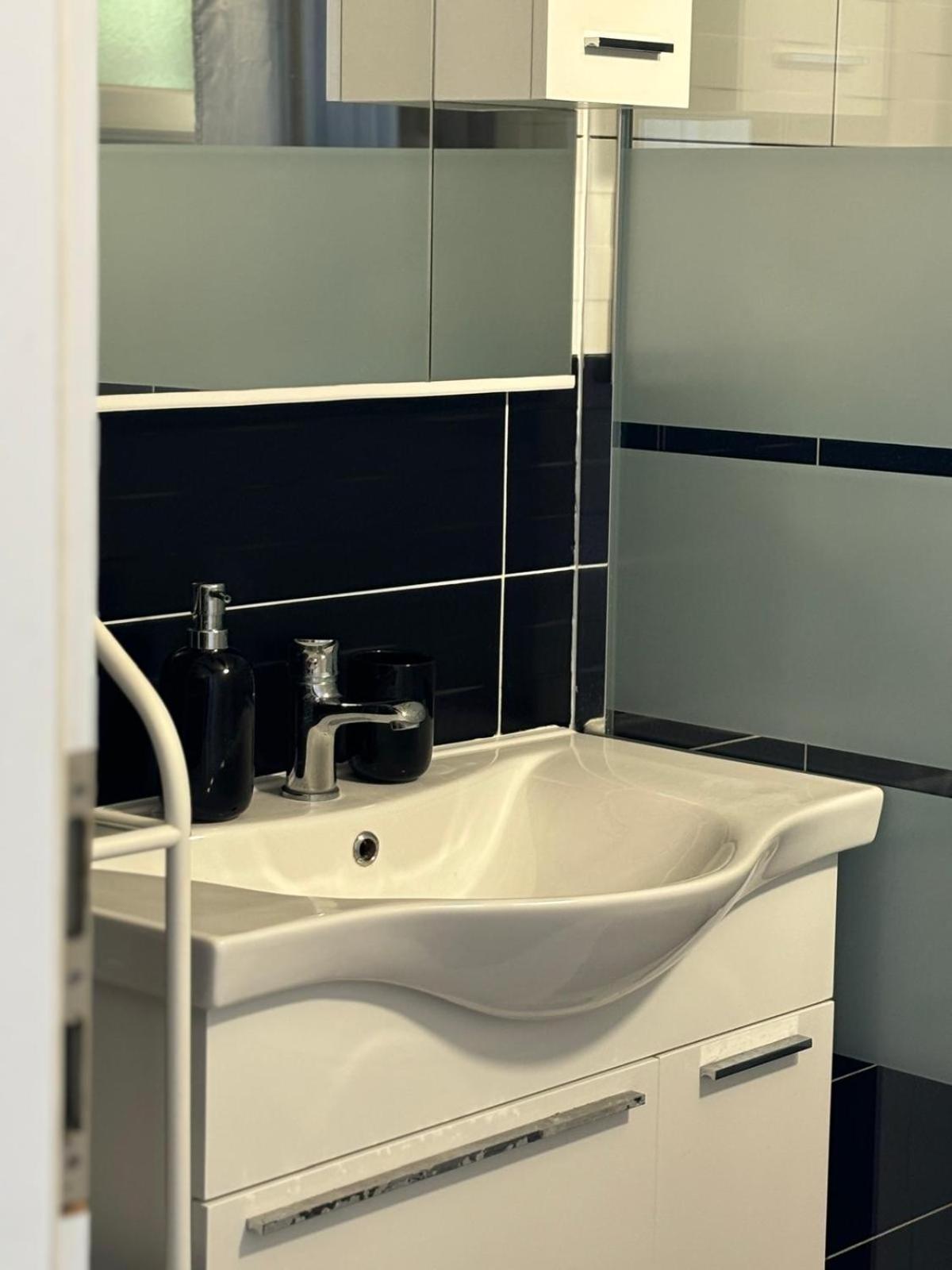 Apartmani Bosnjak Starigrad Paklenica Room photo