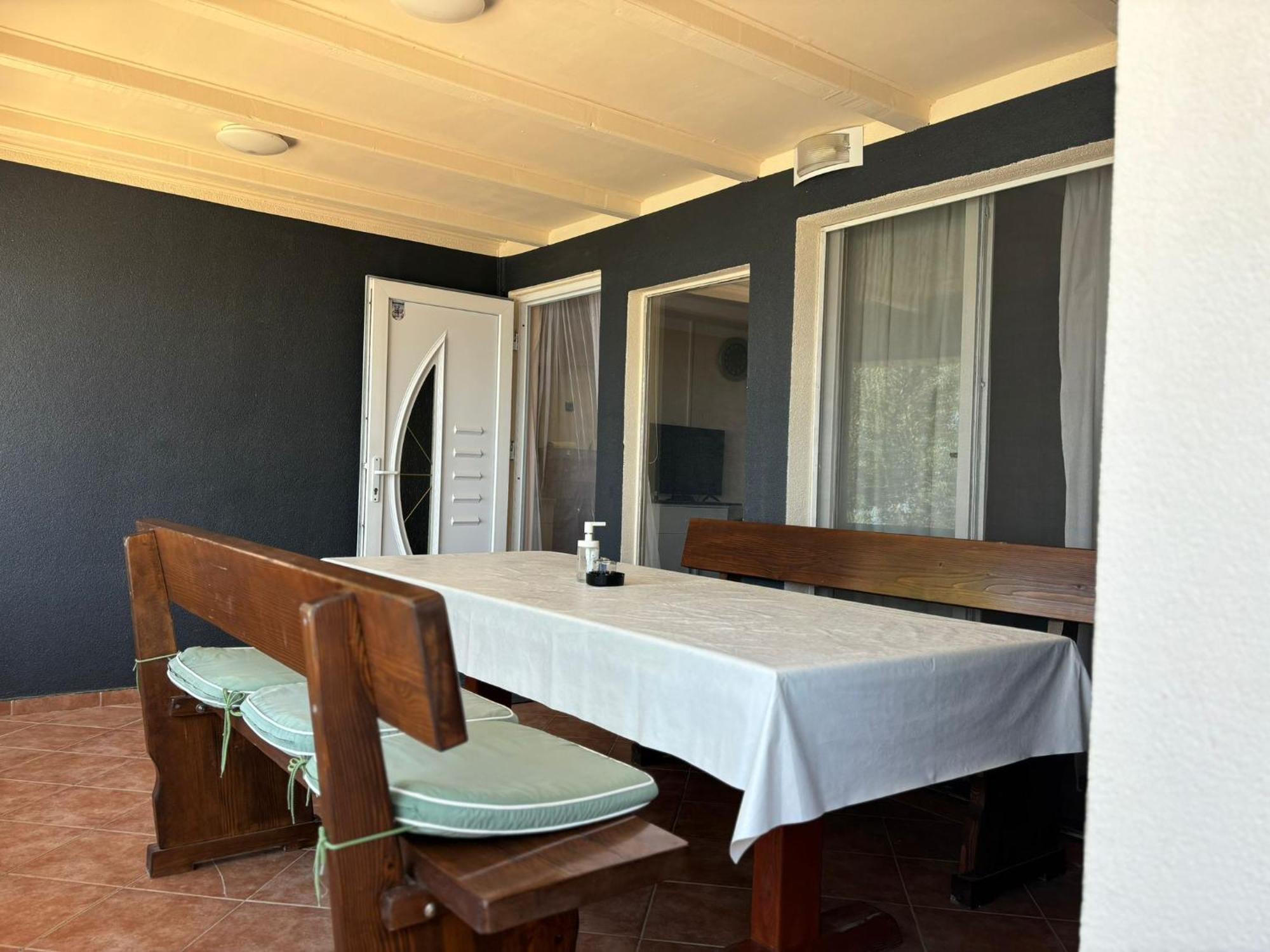 Apartmani Bosnjak Starigrad Paklenica Room photo