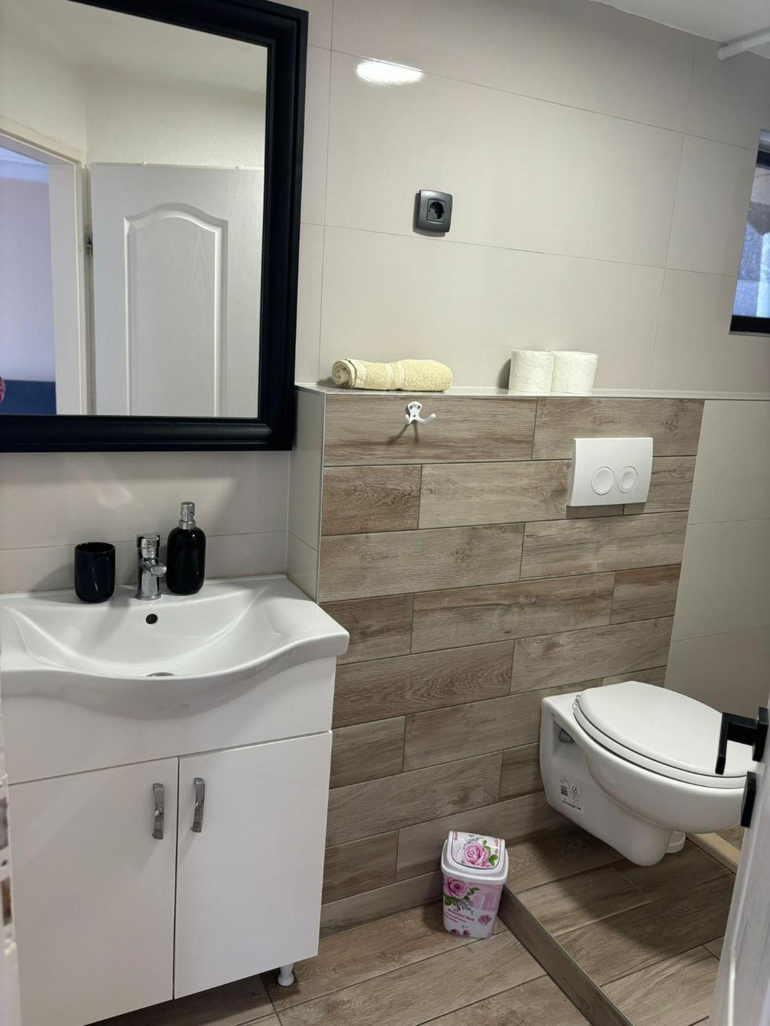 Apartmani Bosnjak Starigrad Paklenica Room photo