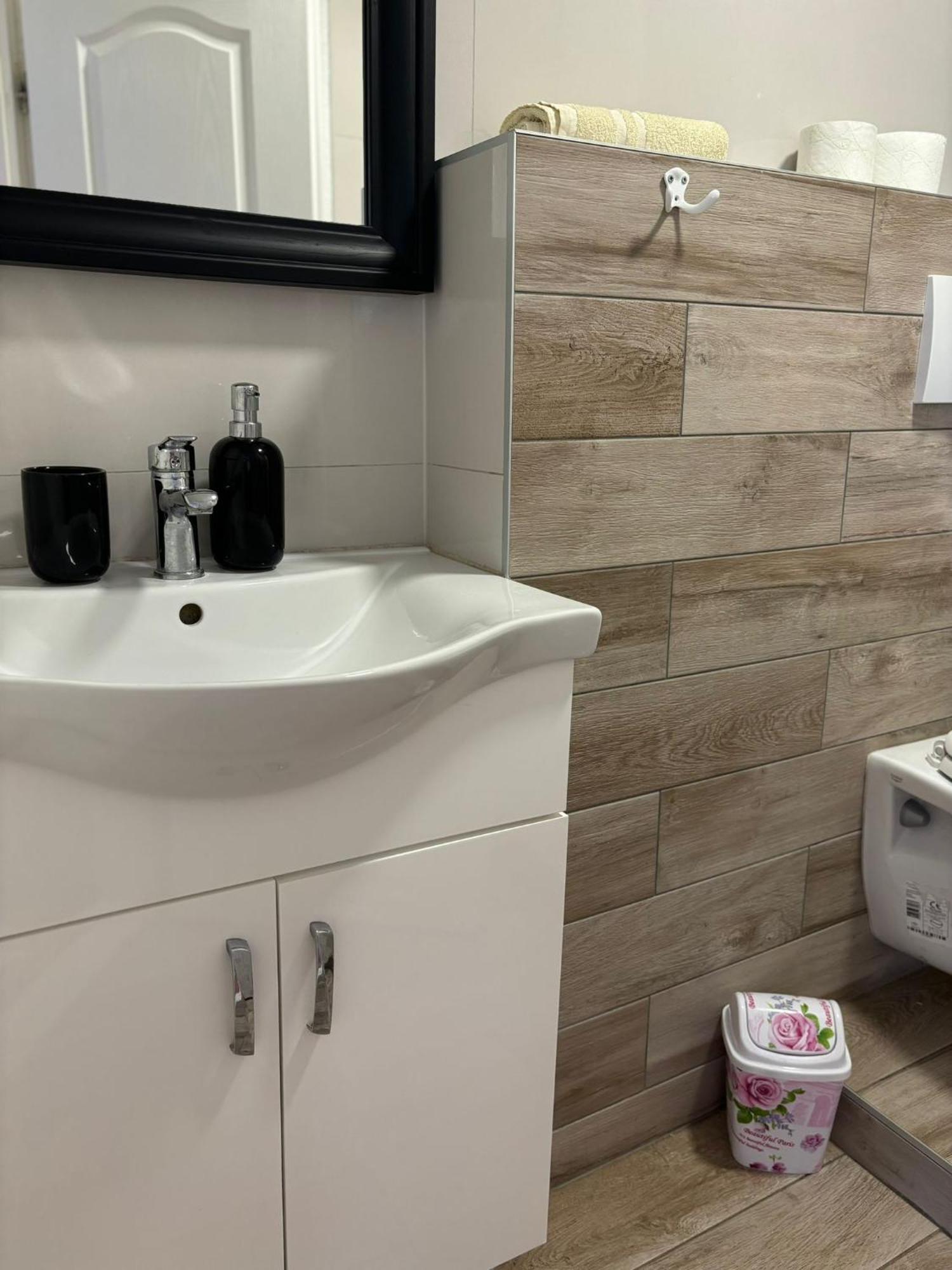 Apartmani Bosnjak Starigrad Paklenica Room photo