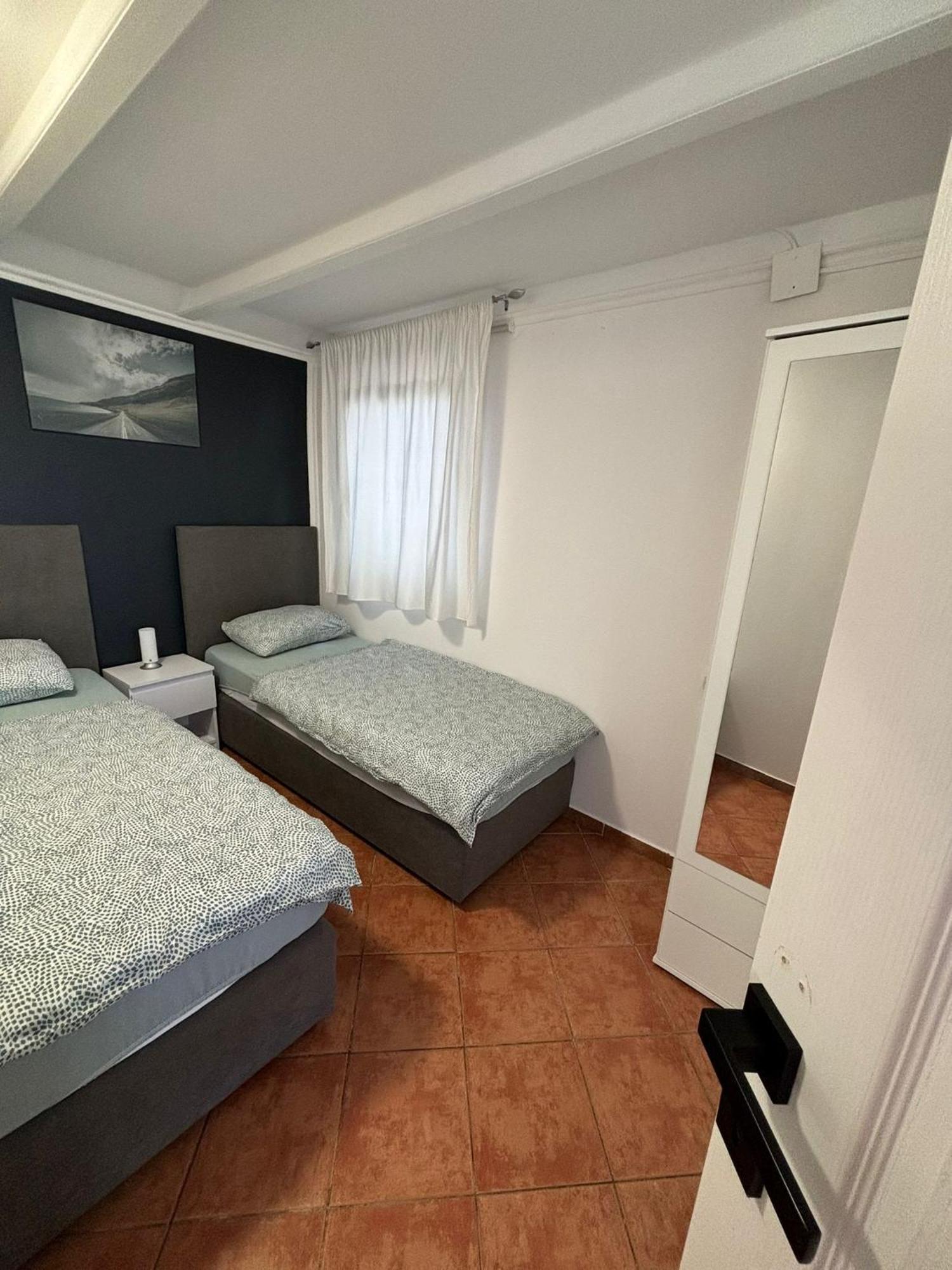 Apartmani Bosnjak Starigrad Paklenica Room photo